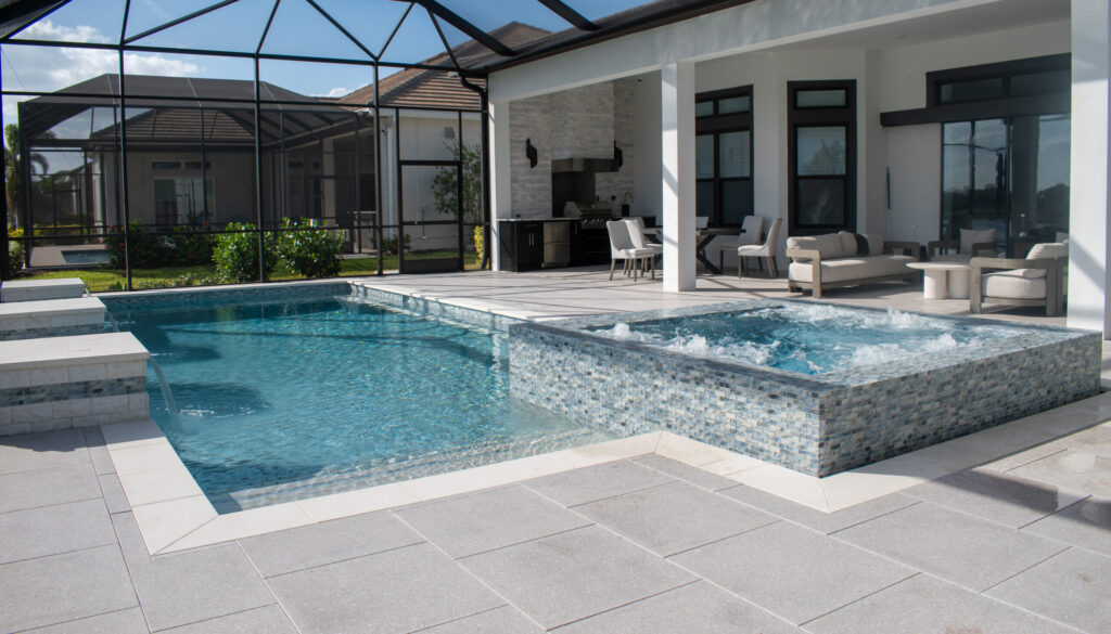 Custom pool and spa from the Landis Pools project gallery