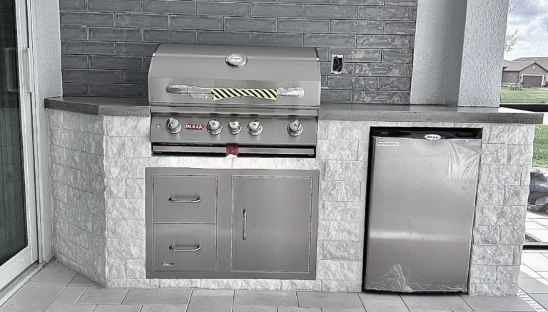 Landis Pools outdoor kitchen, project 7